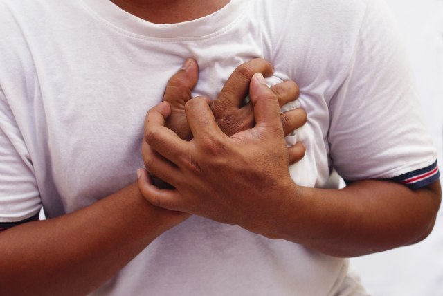 Ubrzan rad srca, teško disanje, vrtoglavica i "knedla u grlu" ukazuju na pojavu specifiènog sindroma